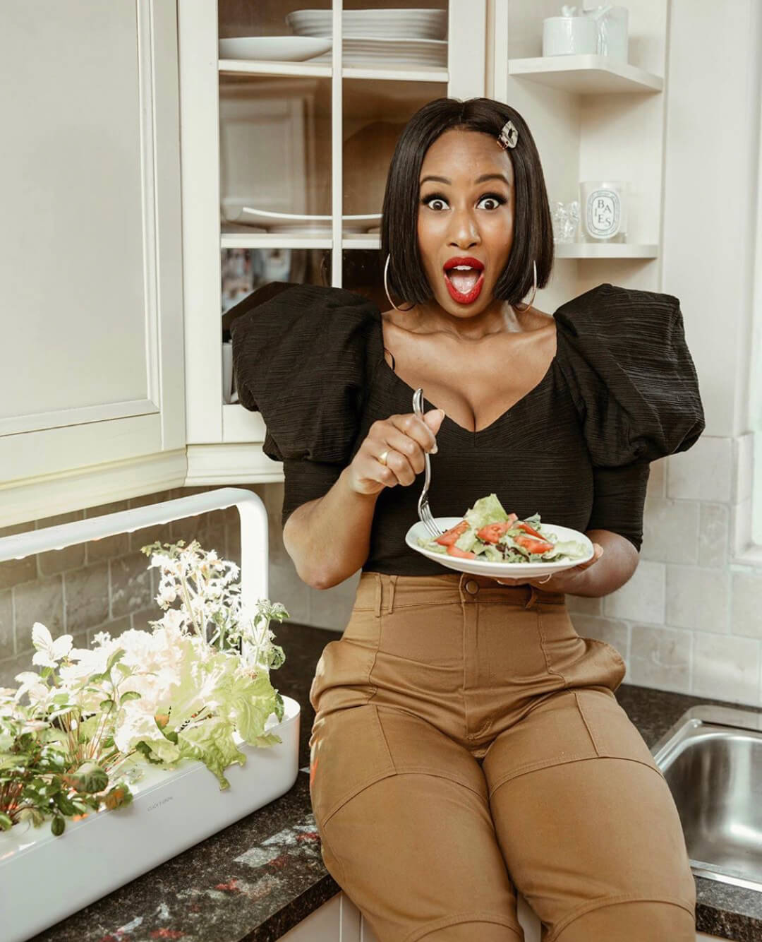 Customer with Click & Grow Smart Garden